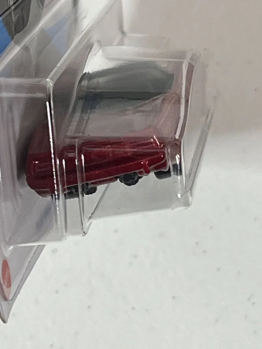 Hot Wheels '70 Plymouth Barracuda Red HW Roadsters 1:64